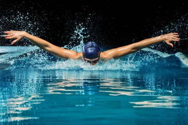 Quali muscoli lavora il nuoto?